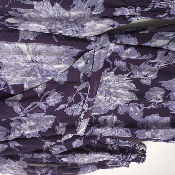 Gabby Skye NWT Faux Wrap Asymmetrical Hem Floral Dress Size 10 - Picture 11 of 14